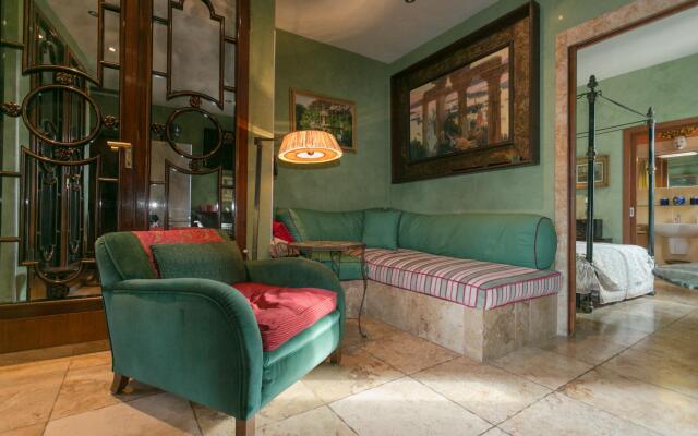 The Trastevere Penthouse Experience