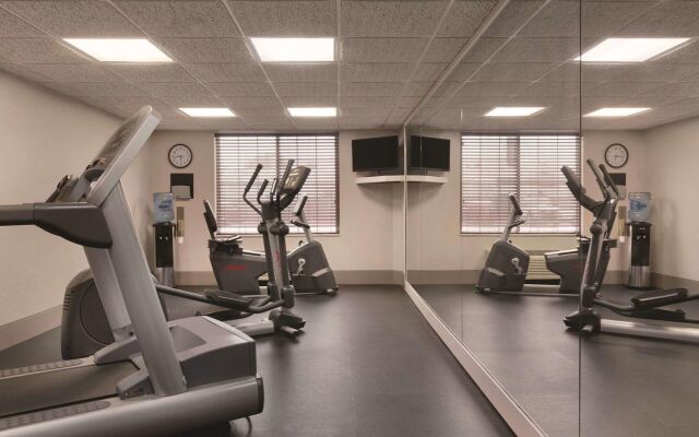 Country Inn & Suites by Radisson, London, KY