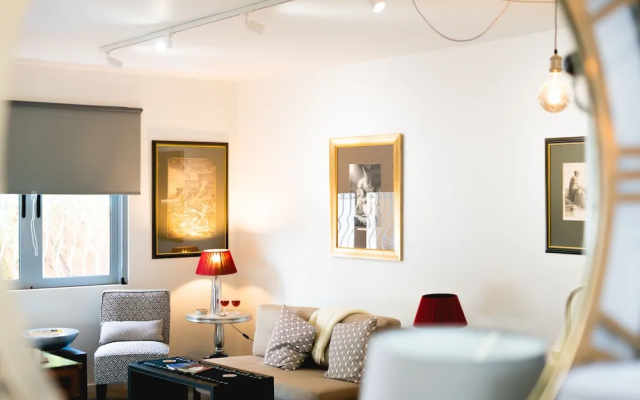 Glyfada Luxury Residence