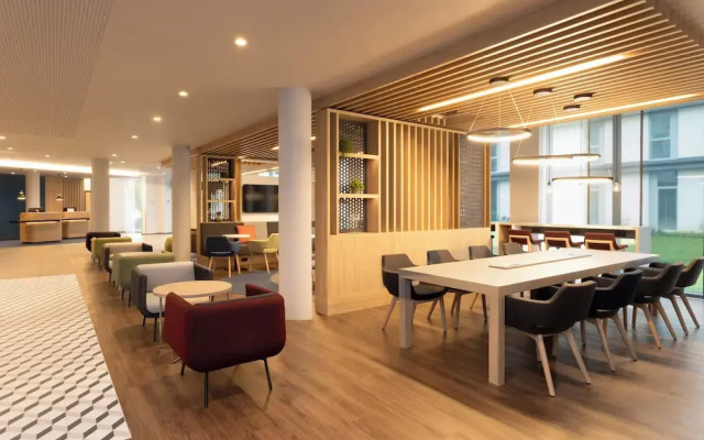 Holiday Inn Express Brussels Airport by IHG