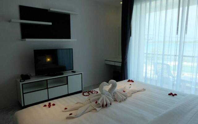Phuket Seaview Resotel