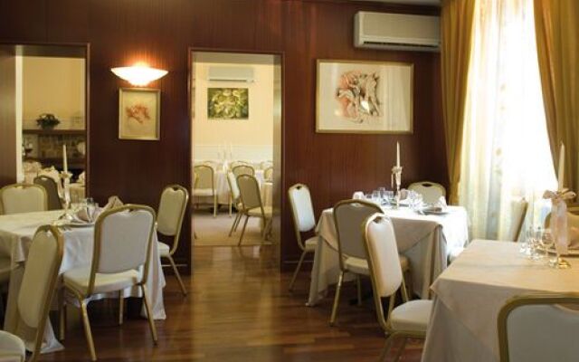 Hotel Taverna Dei Re