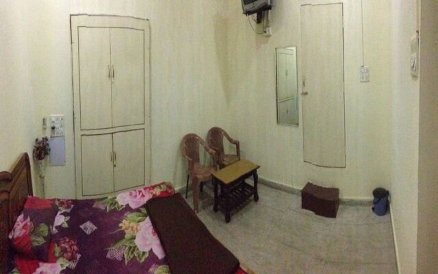 Hotel Radhika Palace