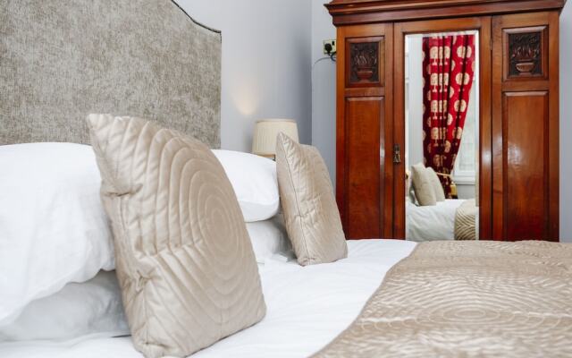 Gorgeous Royal Mile Mansion Apartment