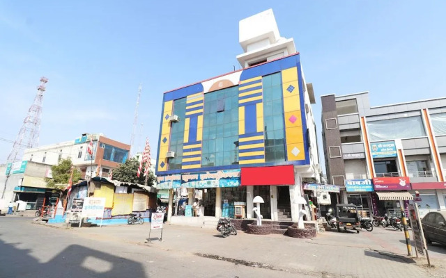 Hotel Golden Bangla by OYO Rooms