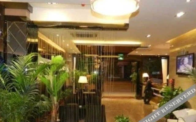 Pai Hotel (Nanning Jiangnan Shizhuling Subway Station)