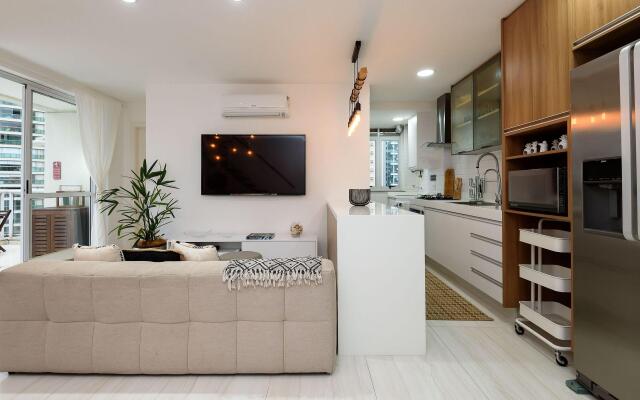 Apartamento c/ Piscina e Garagem | FL 960/602