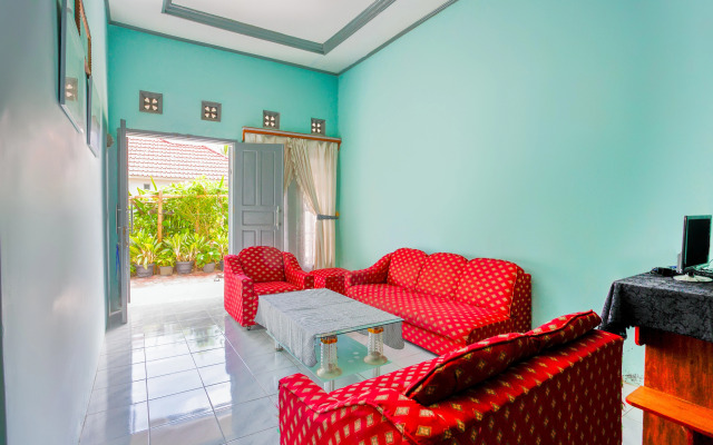 Putri Residence Syariah by OYO Rooms