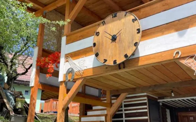 NINO Natural wood house 1