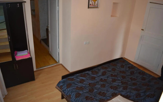 Mziuri Guest House