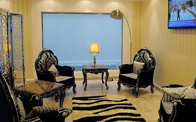 Pioneer Hotel Apartments