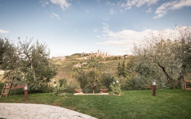 B & B La Cornice - Gina Room With Bathroom and Private Terrace