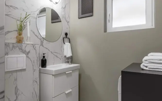 Efficient Studio Apartments on Calea Victoriei - Smart Layouts & Central Access
