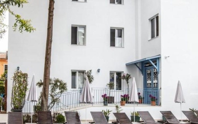 Eliada Hotel