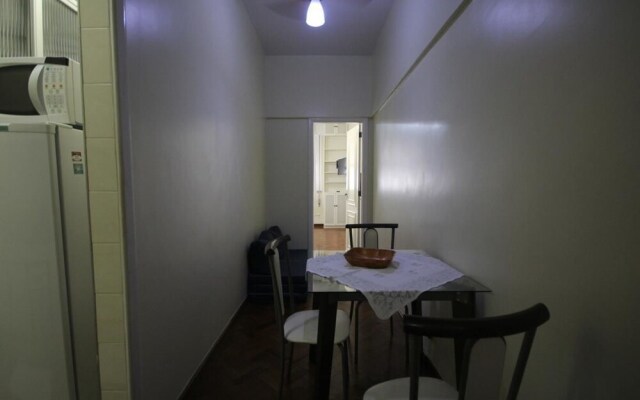 GoHouse Constante 702