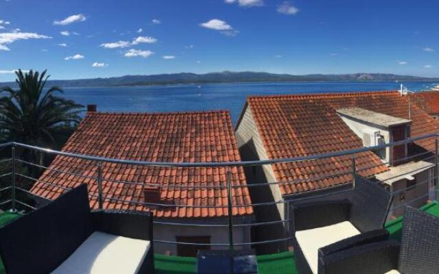 Sea Pearl Residence - Top beachfront location apartments in Bol centre