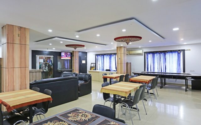 OYO 2794 Hotel Plaza Inn