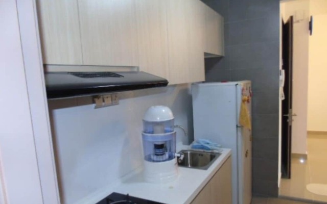 Amerin Mall Suites