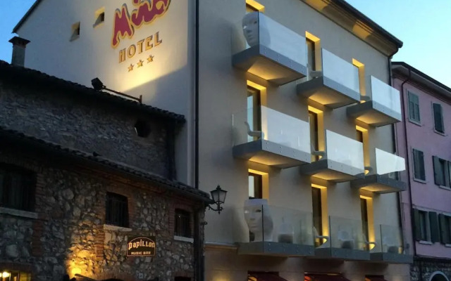 Hotel Miro