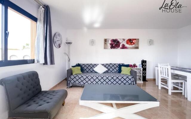 La Ola House Precioso apartamento con piscina