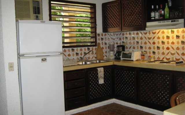 Condumel Condominiums