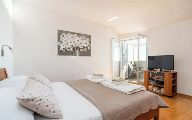 Apartment Blue Horizon