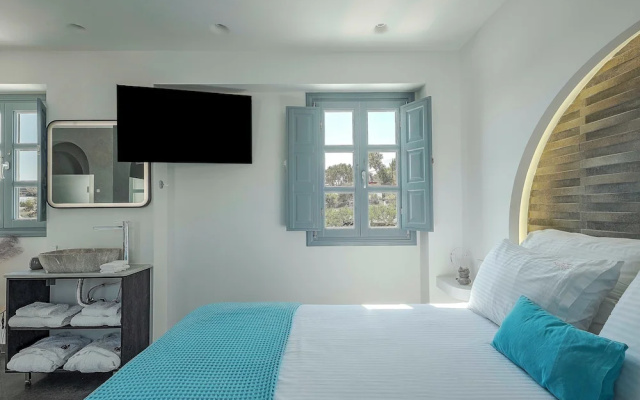 BlackStone Luxury Suites