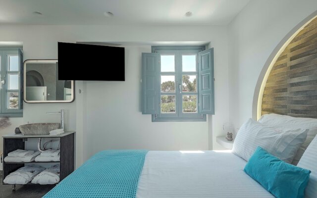 BlackStone Luxury Suites