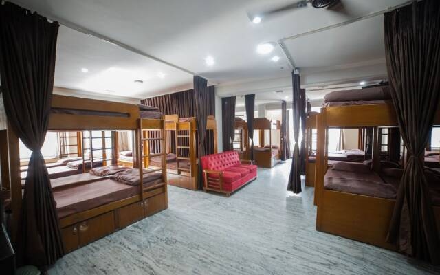 Pearl Courtyard Dormitory