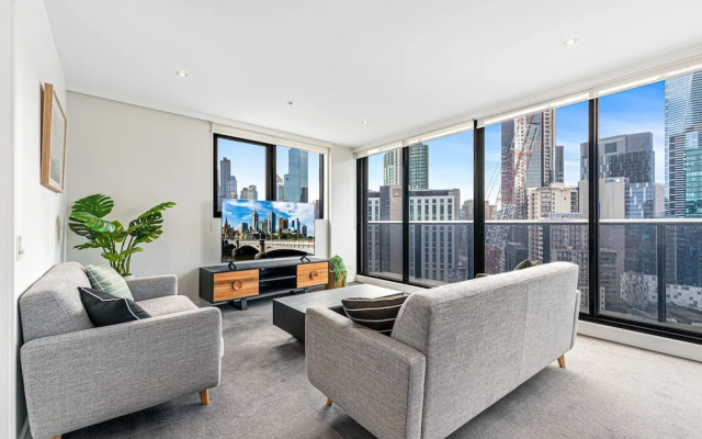 Pristine 2-bed Unit With Beautiful City Landscape – Lobby – Melbourne