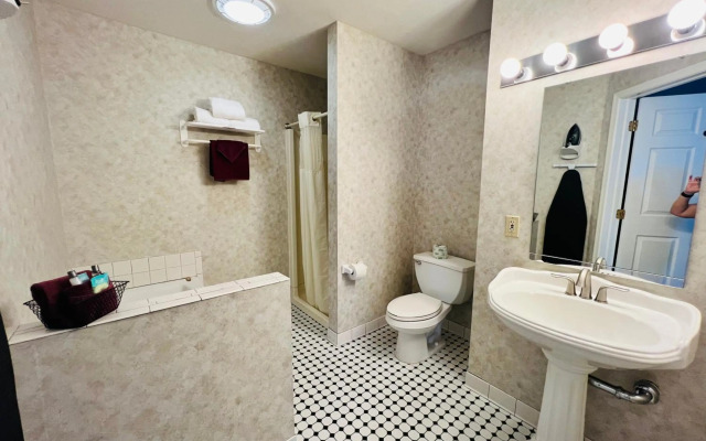 Inn at Cemetery Hill