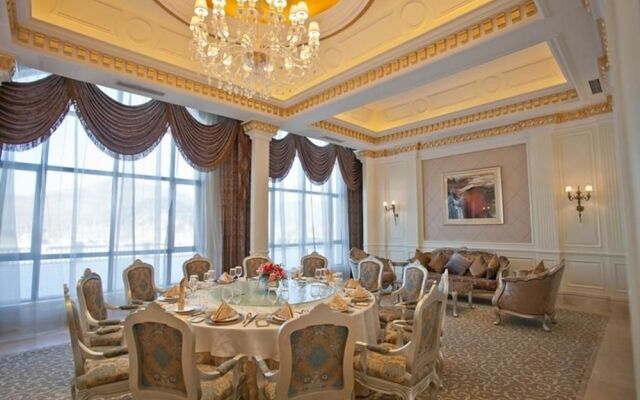 Bihu Hotspring Resort