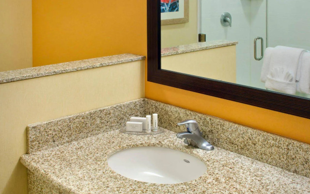 Courtyard by Marriott Newark Downtown