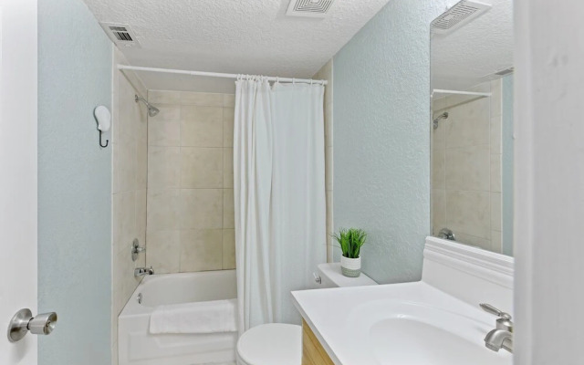 Seaside Villas 18 by Vtrips