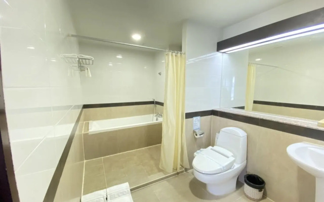 J - Town Serviced Apartments