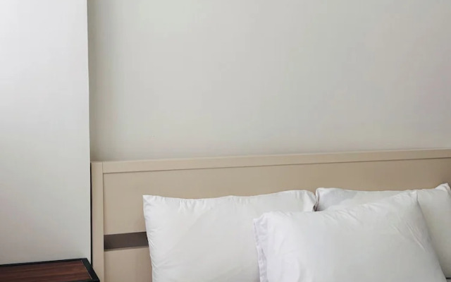 Minimalist Comfort Modern Stay & Cozy Vibes