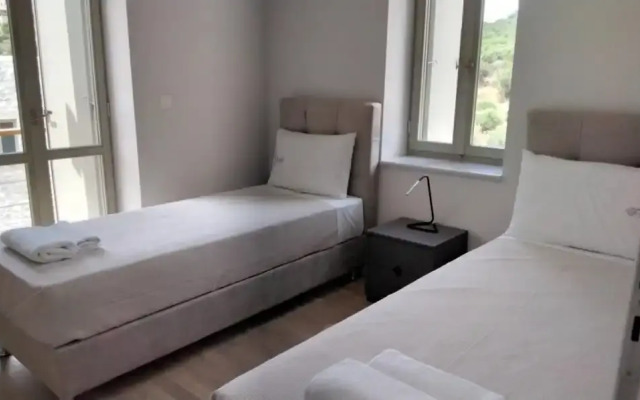 Thetis - Skoutari Bay View