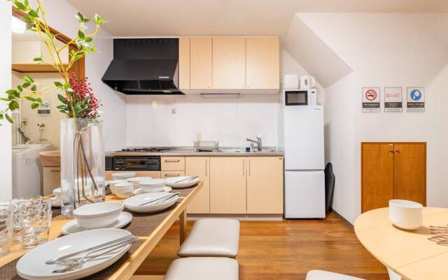 Nishi-Kujo Detached house