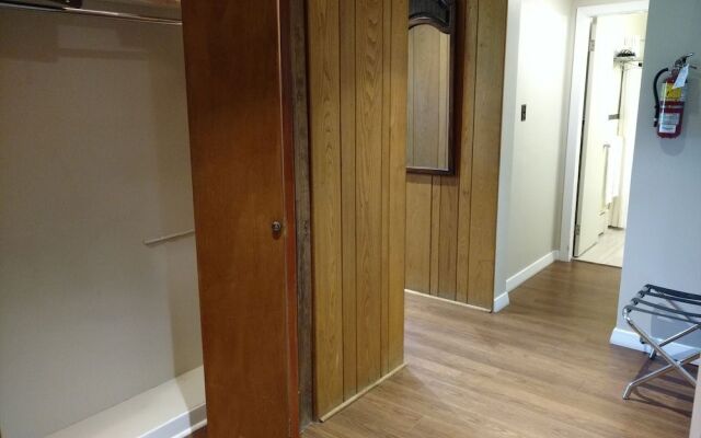 The Mariner Motor Hotel