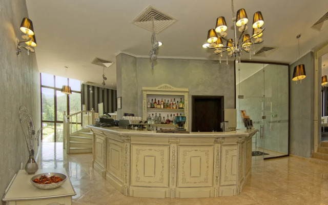 St. Spas Hotel & Balneo Complex