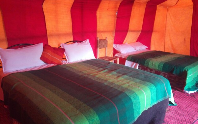 Sahara desert camp