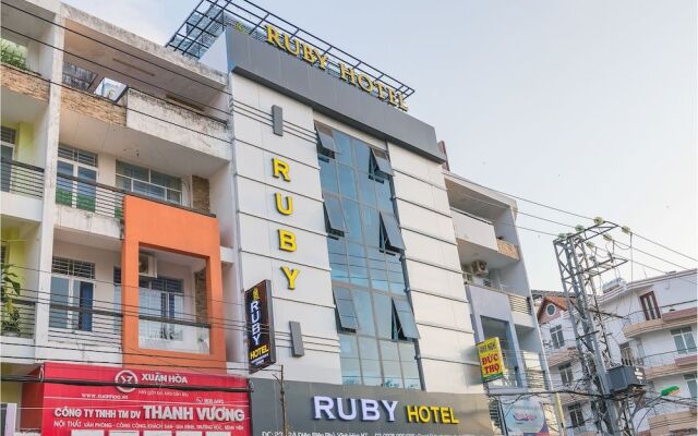 Oyo 186 Ruby Hotel