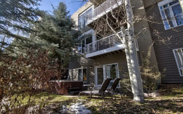 Savoy S 2d 3 Bedroom Condo by RedAwning