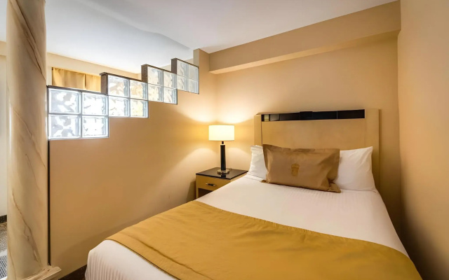 Monte Carlo Inn & Suites Downtown Markham