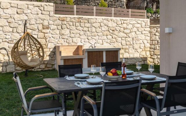 Villa Silentium Ionia by MediterraneanVillas