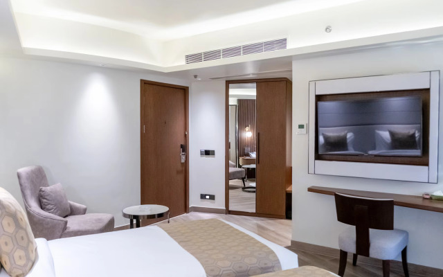 Ramada by Wyndham Cox's Bazar Kolatoli Beach