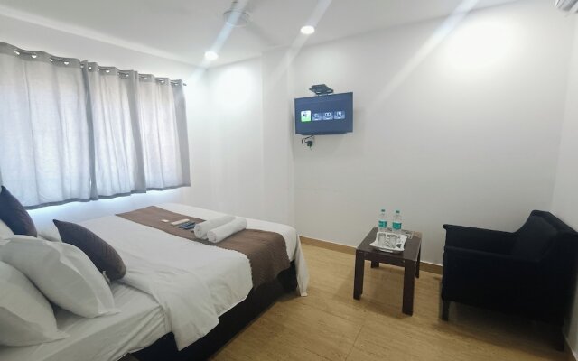 Hotel Crystel Residency