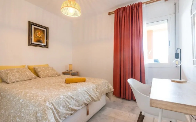 Cosy Apartment With Communal Pool