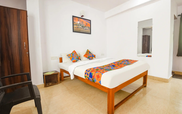 FabExpress Neelratna, Calangute