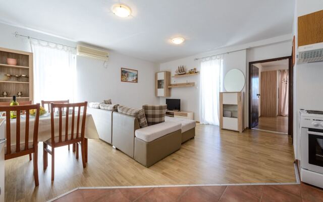 Apartments Aida